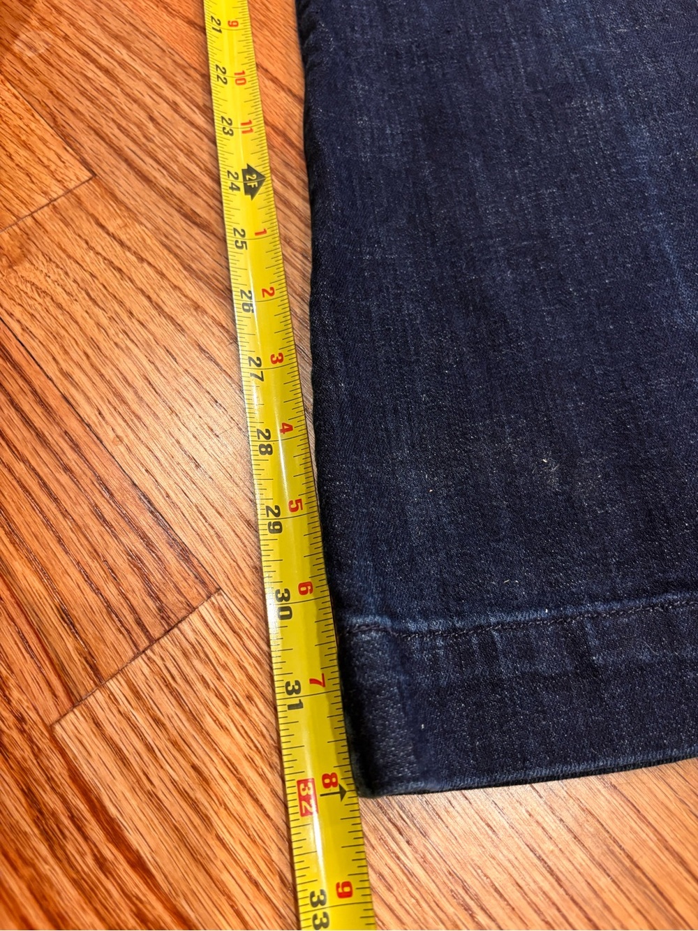 Hudson Dark Wash Mid Rise Flare size 30 - Picture 8 of 8